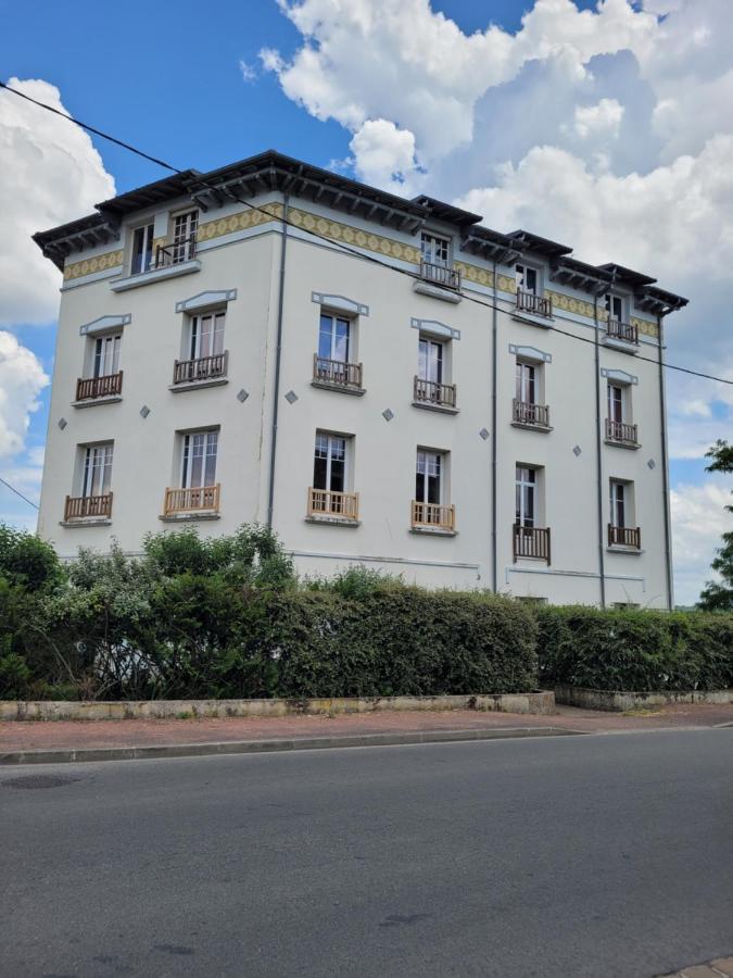 Appartement Meuble Renove Ideal Pour Curistes Ou Vacanciers La Roche-Posay Exterior foto